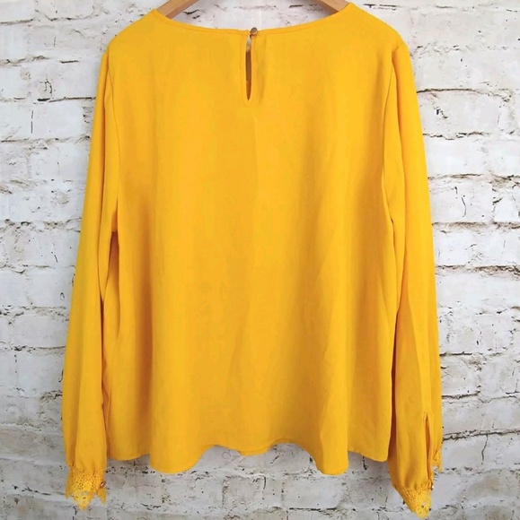 🚫SOLD📵Mustard Yellow Lace Embroidered LS - Picture 4 of 8